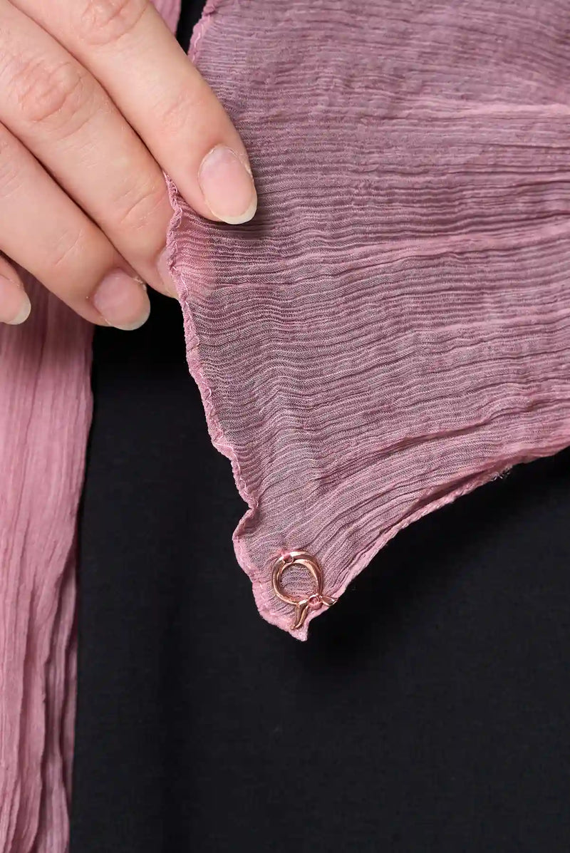 text -- chiffon silk vintage rose