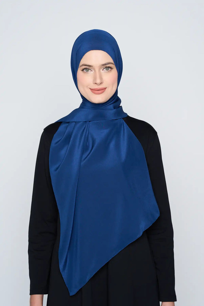 text -- lustre navy blue