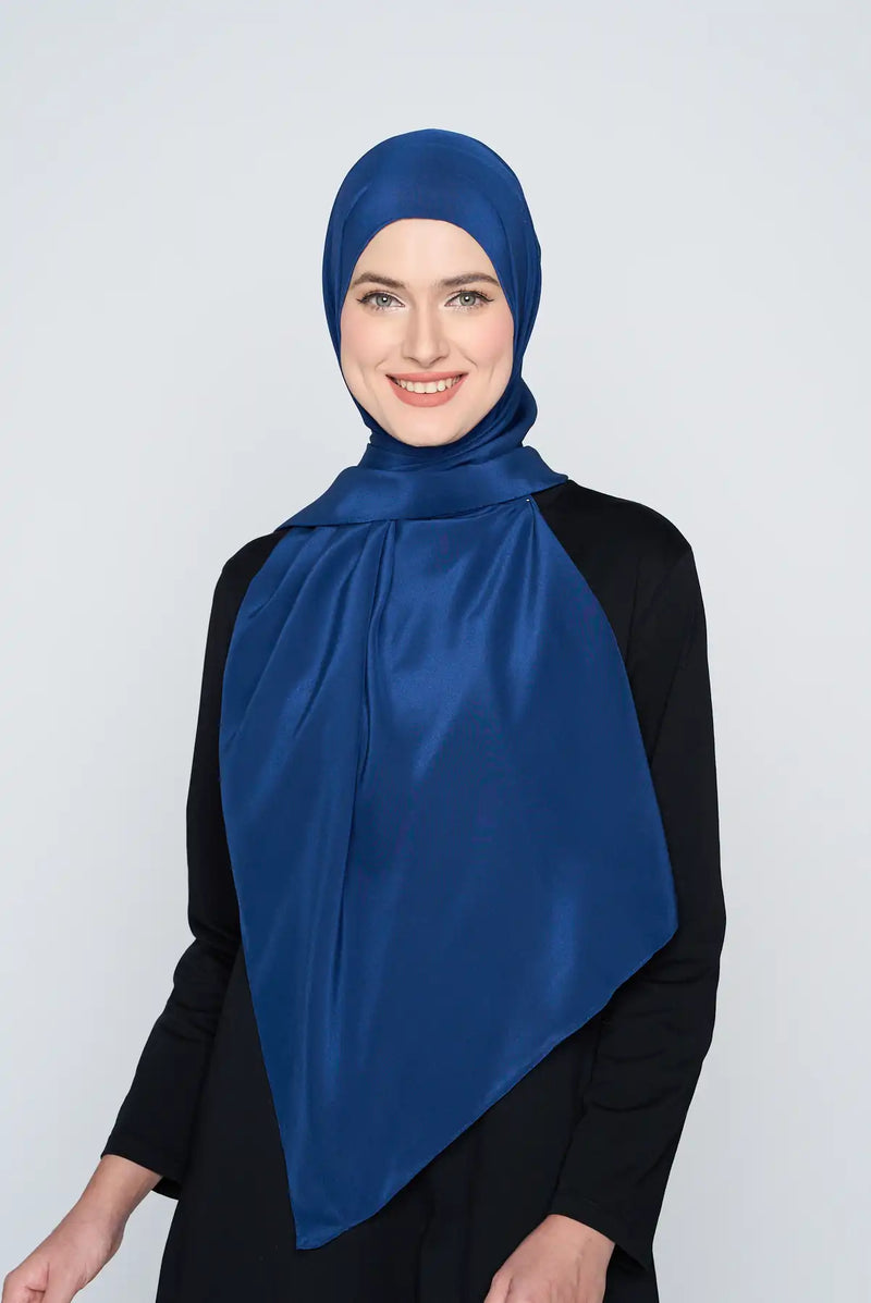 text -- lustre navy blue