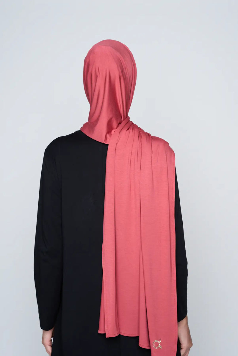 text -- weekend rose coral