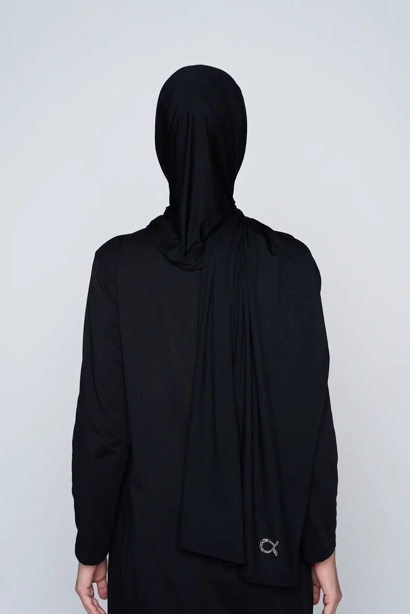 text -- weekend sophisticated black