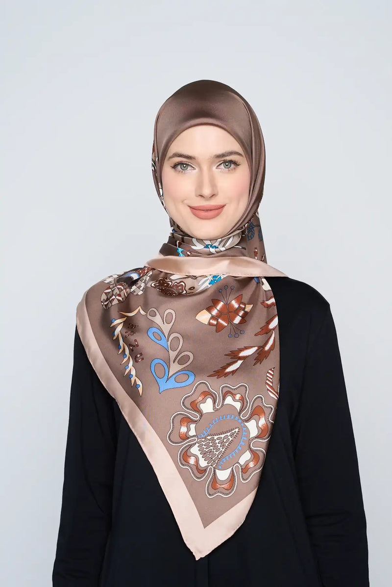 arzu lover's knot square TWILL SILK Large