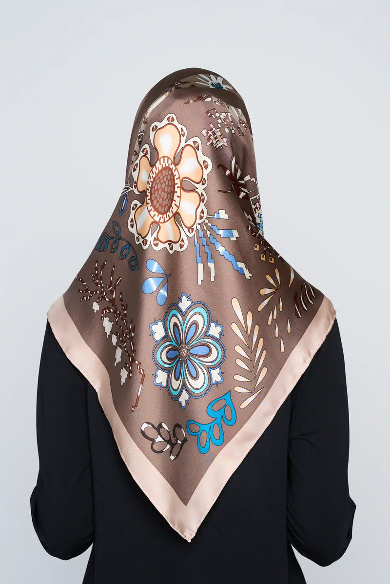 text -- arzu knot taupe