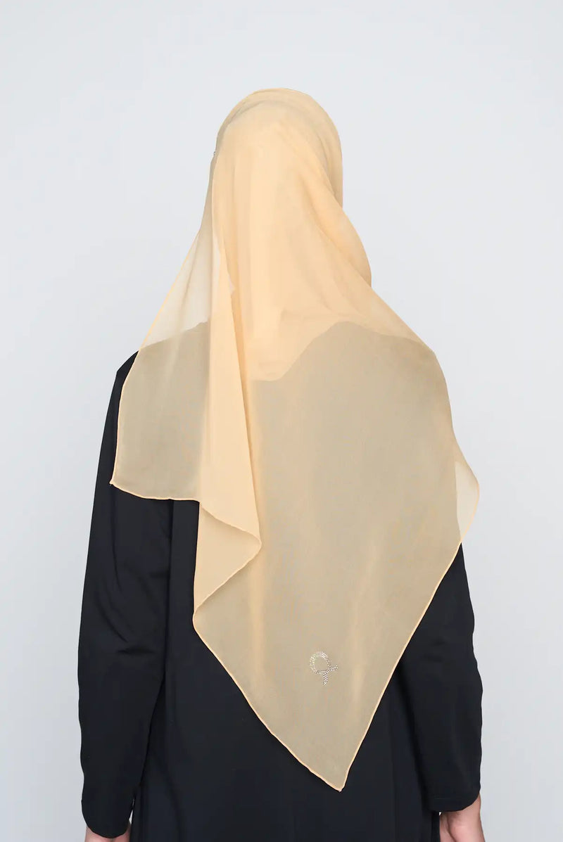 text -- crepe silk gold