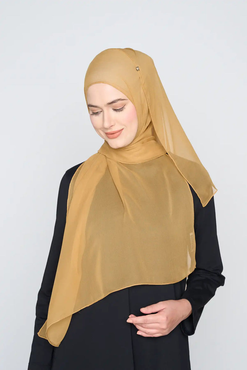 text -- crepe silk caramel