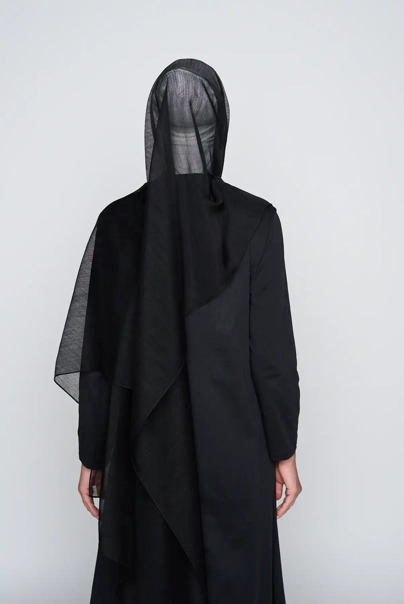 text -- black
