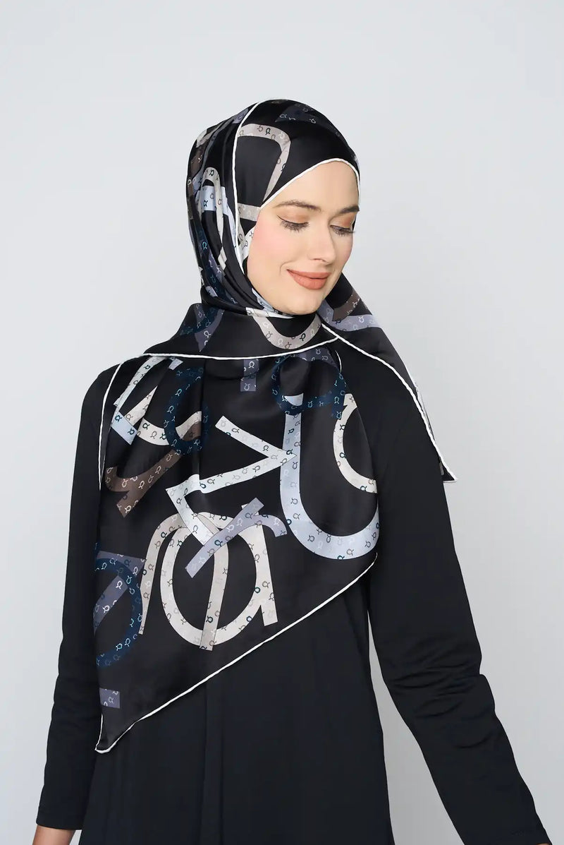 text -- signature sophisticated black