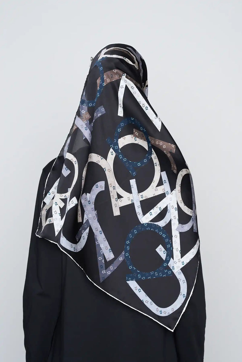 text -- signature sophisticated black
