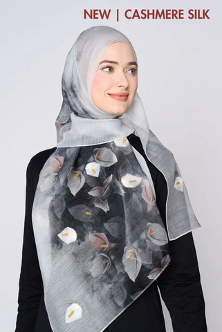 text -- cashmere sophisticated black