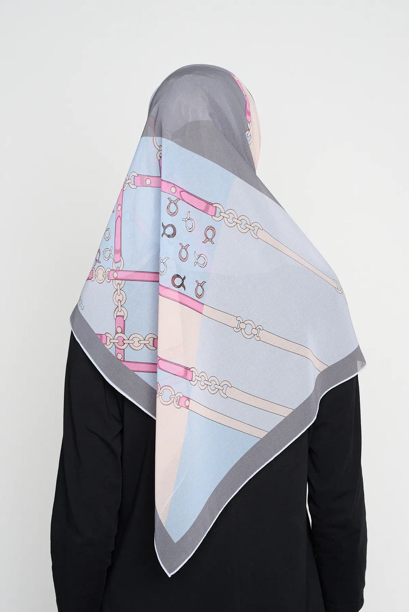 text -- chain dove blush