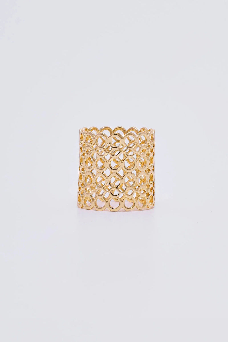 text -- gold ring