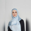 arzu feels like a dream square TWILL SILK Medium with natural silk Shimmer