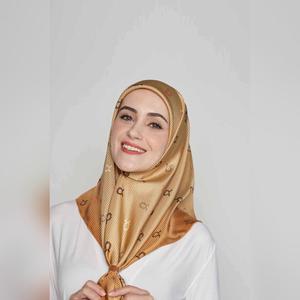 arzu tie the knot TWILL SILK square V2 | printed hijab with natural shimmer
