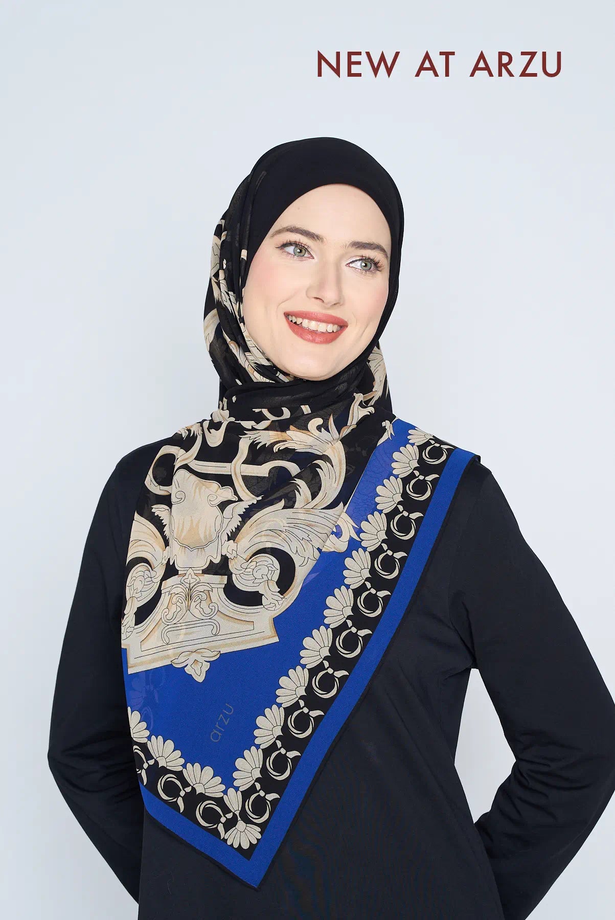text -- twirl royal blue black