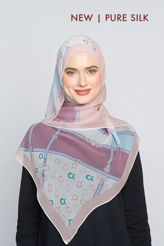 text -- chain petal nude