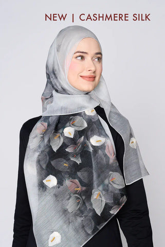 text -- cashmere sophisticated black