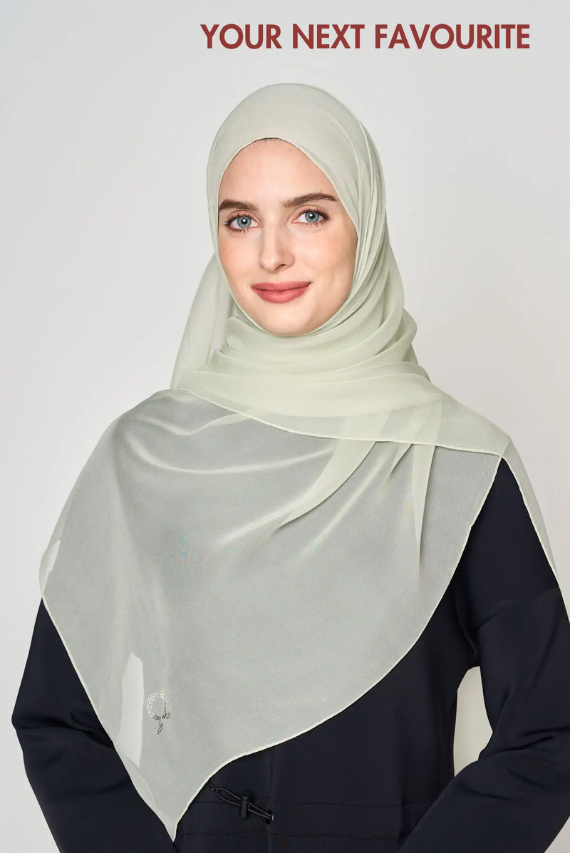 text -- crepe silk van cleef green