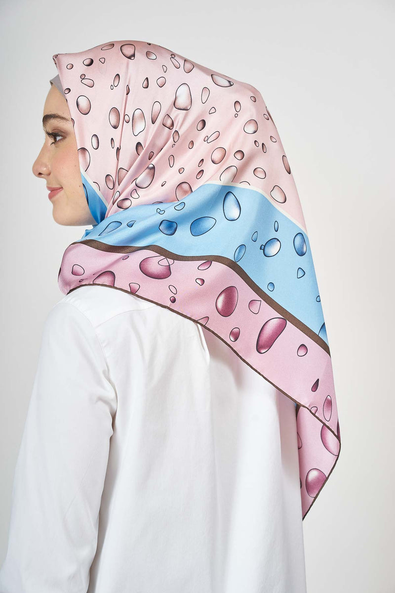 text -- shimmering bubbles nude pink