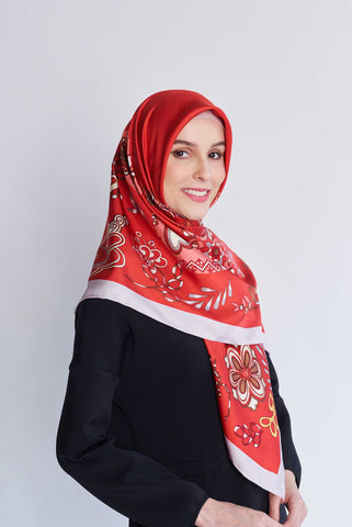 text -- arzu knot red