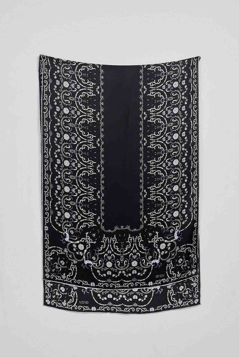 text -- paisley sophisticated black