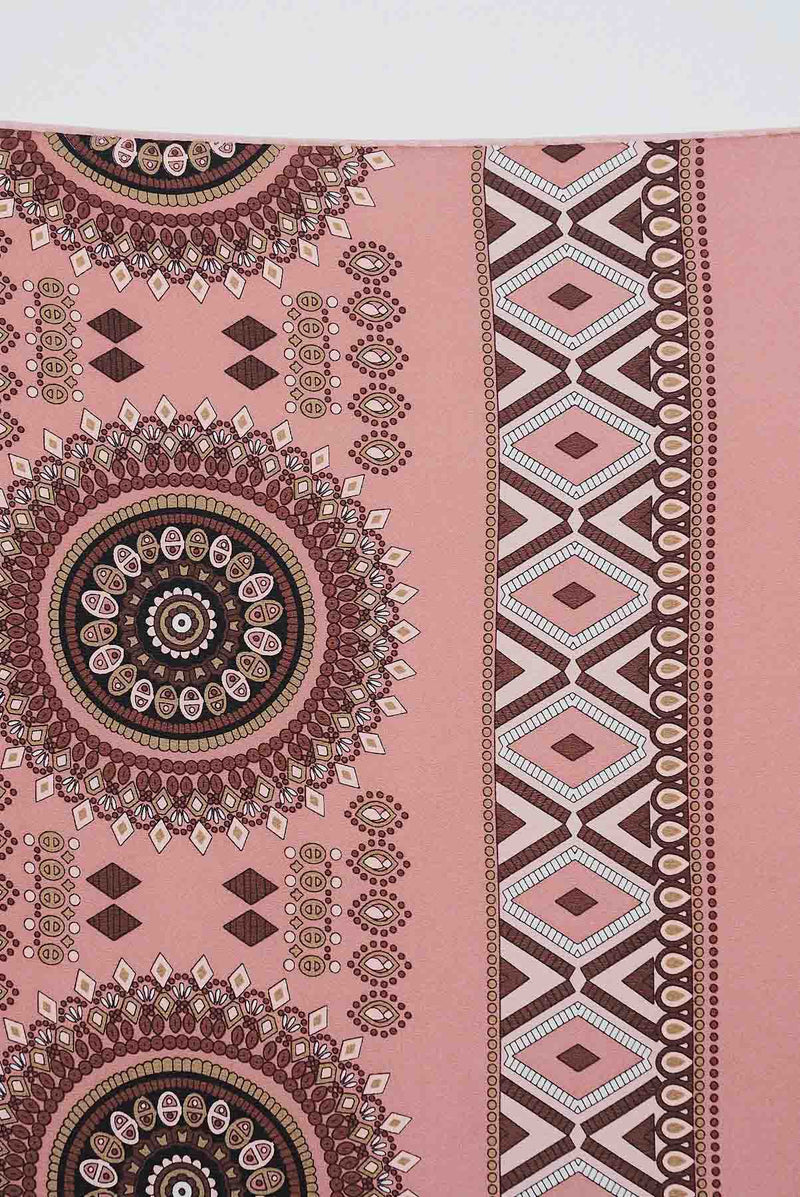 text -- ottoman polite pink