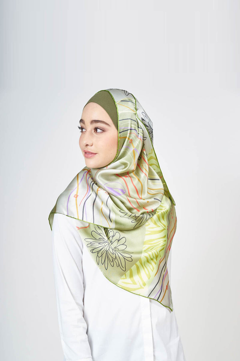 distractible scarf SERIOUSLY SATIN SILK