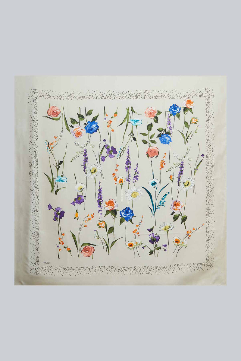 text -- garden charming beige